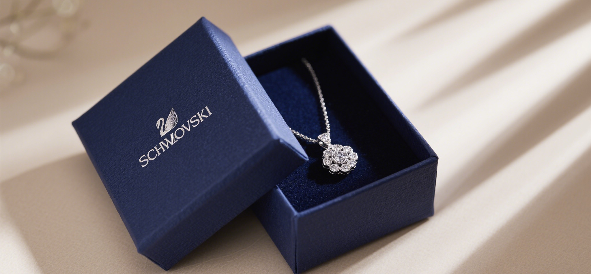 Review of Swarovski Packaging boxes.png